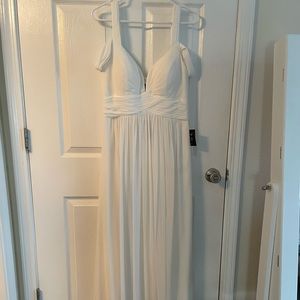 BEAUTIFUL Lulu’s maxi, off the shoulders dress